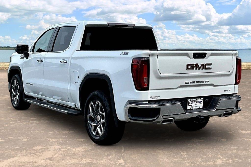 GMC Sierra 1500 SLT Crew Cab 4WD 2023