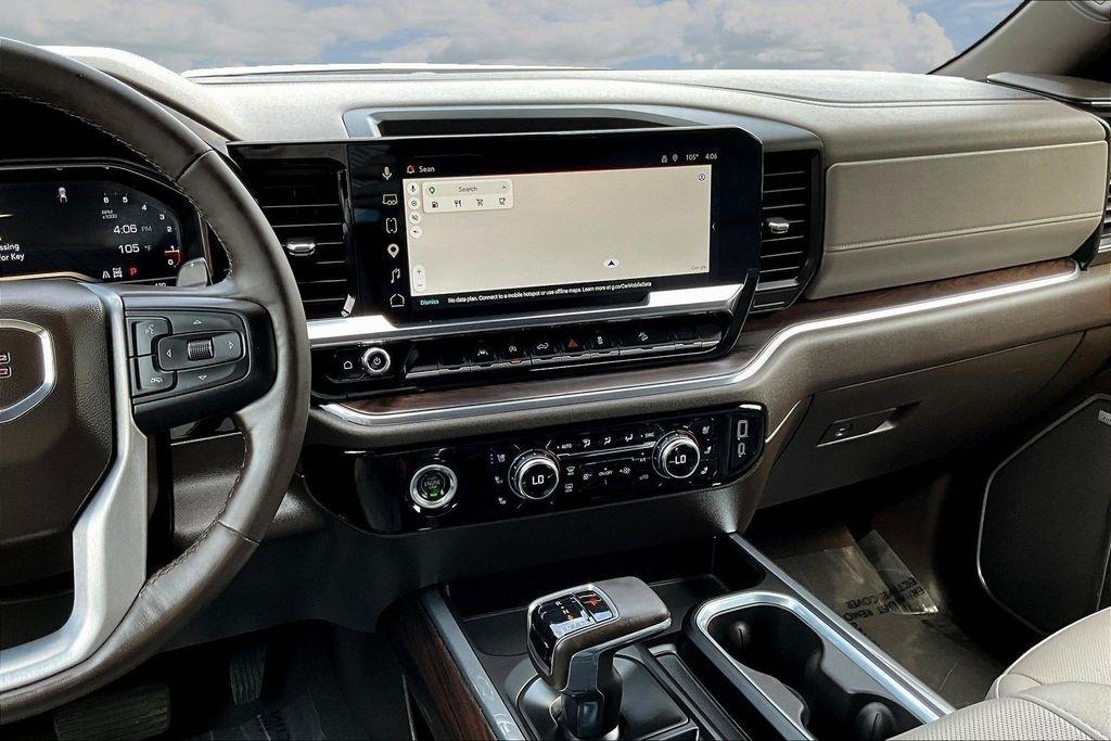 GMC Sierra 1500 SLT Crew Cab 4WD 2023