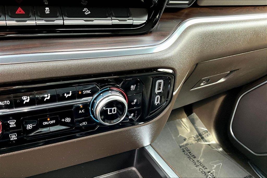 GMC Sierra 1500 SLT Crew Cab 4WD 2023