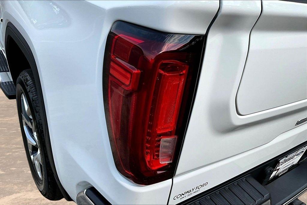 GMC Sierra 1500 SLT Crew Cab 4WD 2023