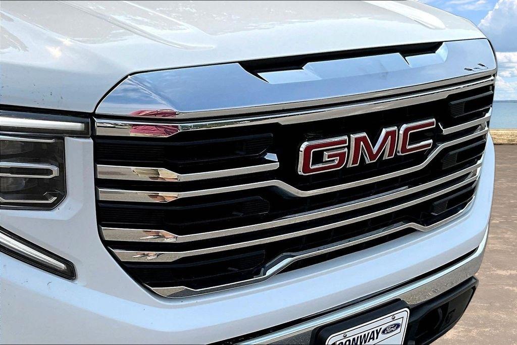 GMC Sierra 1500 SLT Crew Cab 4WD 2023