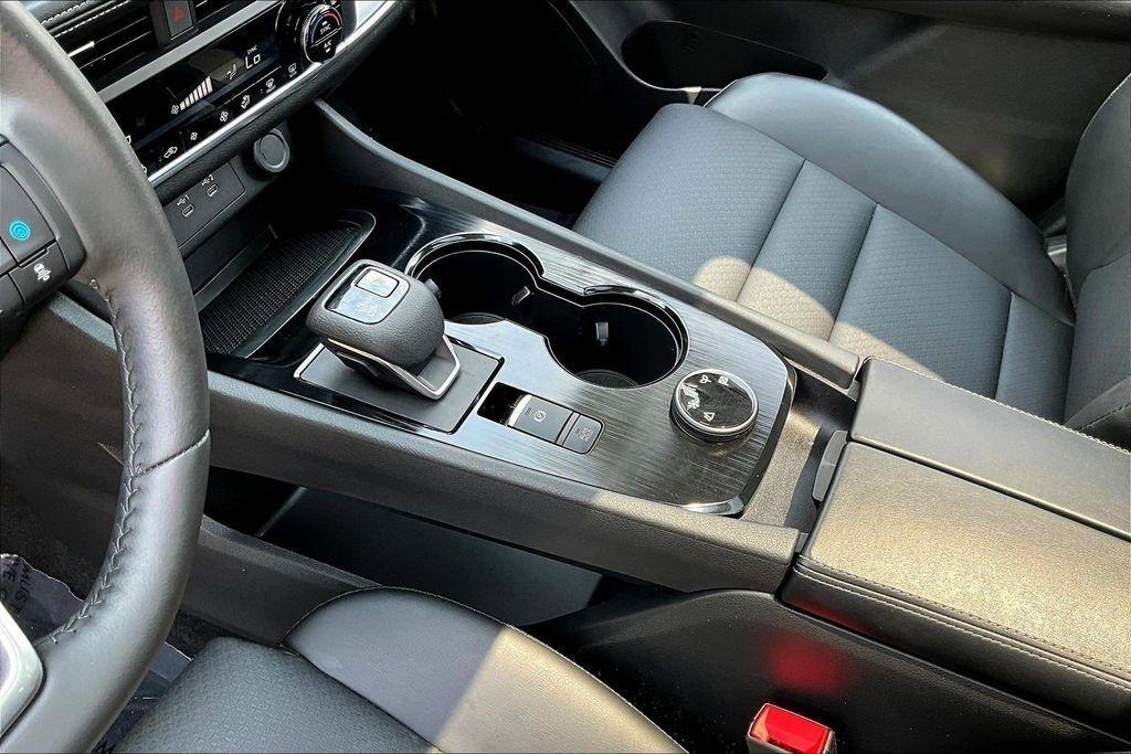 Nissan Rogue SV AWD 2024