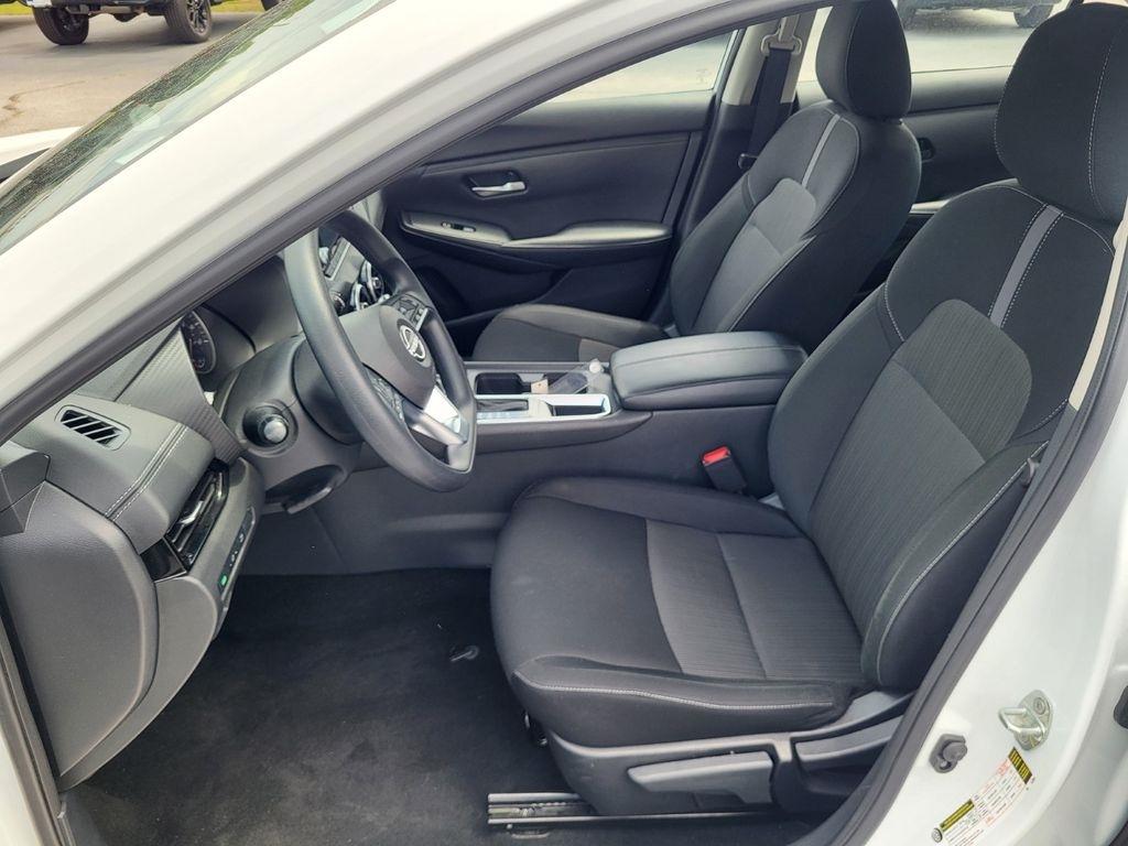 Nissan Sentra SV 2025