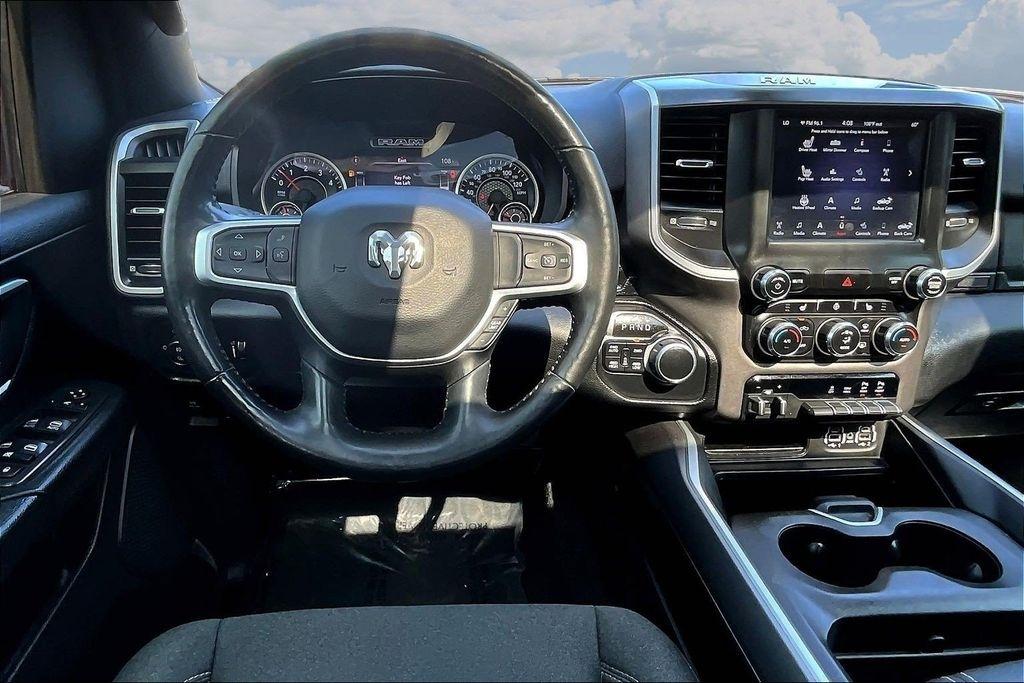 RAM 1500 Big Horn Quad Cab 4WD 2020