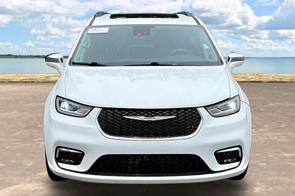 Chrysler Pacifica Limited AWD 2022