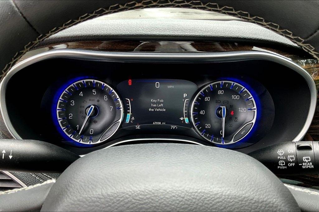 Chrysler Pacifica Limited AWD 2022