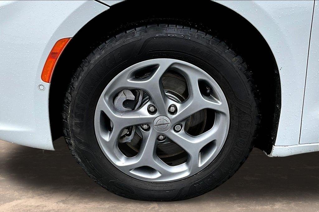 Chrysler Pacifica Limited AWD 2022