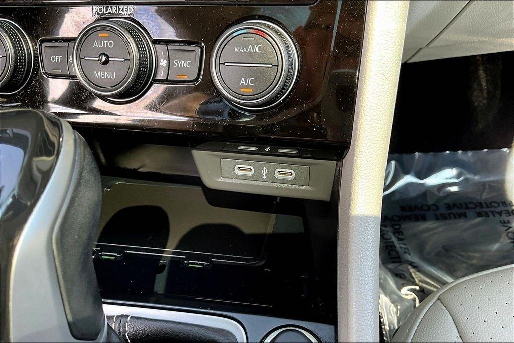 Volkswagen Jetta SE 2023
