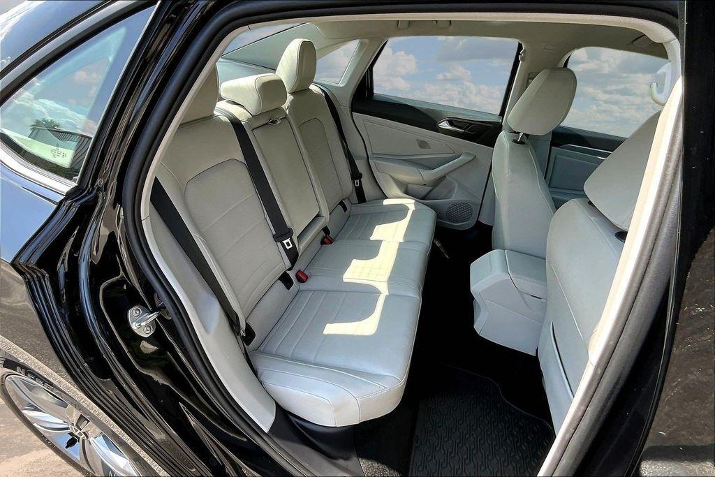 Volkswagen Jetta SE 2023