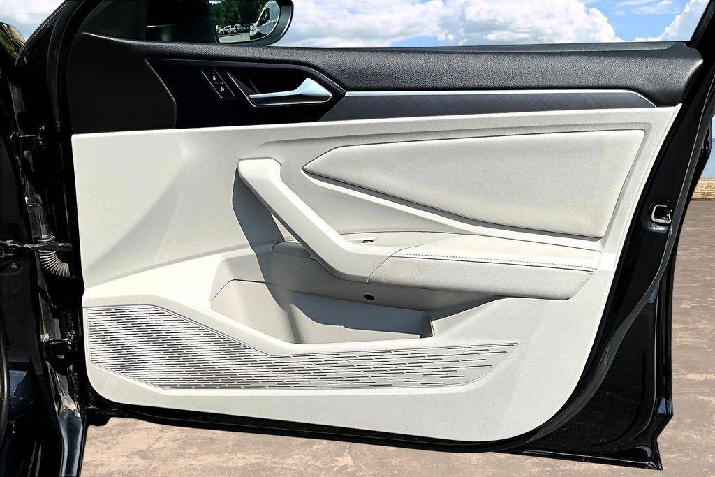 Volkswagen Jetta SE 2023
