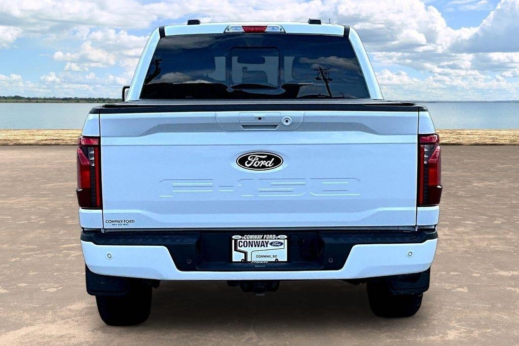 Ford F-150 XLT SuperCrew 4WD 2026