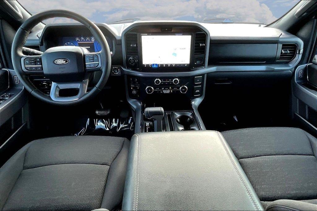 Ford F-150 XLT SuperCrew 4WD 2026