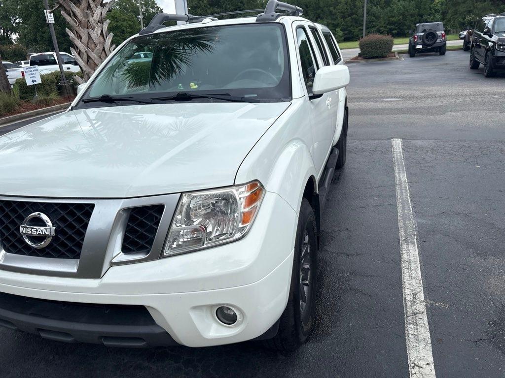 Nissan Frontier PRO-4X Crew Cab 5AT 4WD 2017