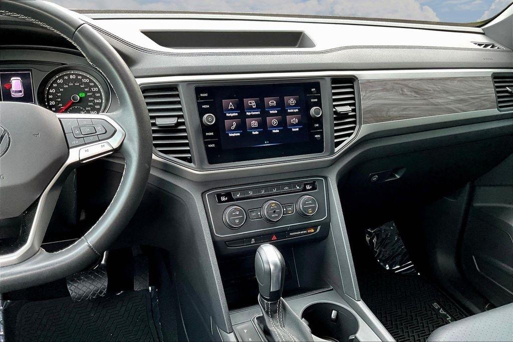 Volkswagen Atlas Cross Sport V6 SE w/Technology 4MOTION 2021