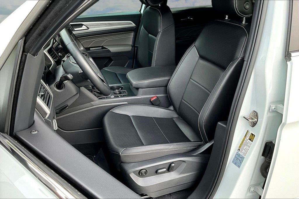 Volkswagen Atlas Cross Sport V6 SE w/Technology 4MOTION 2021