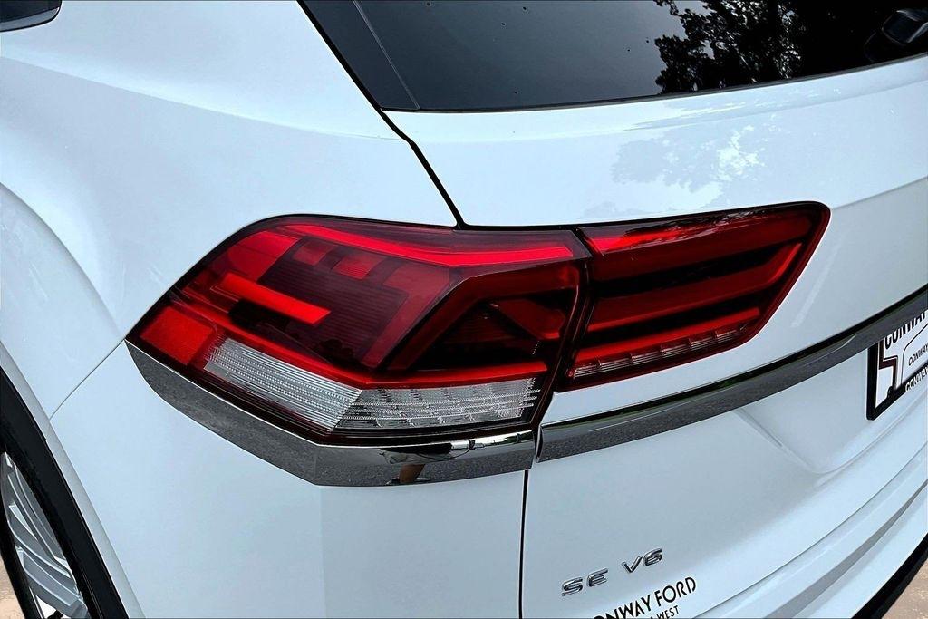 Volkswagen Atlas Cross Sport V6 SE w/Technology 4MOTION 2021
