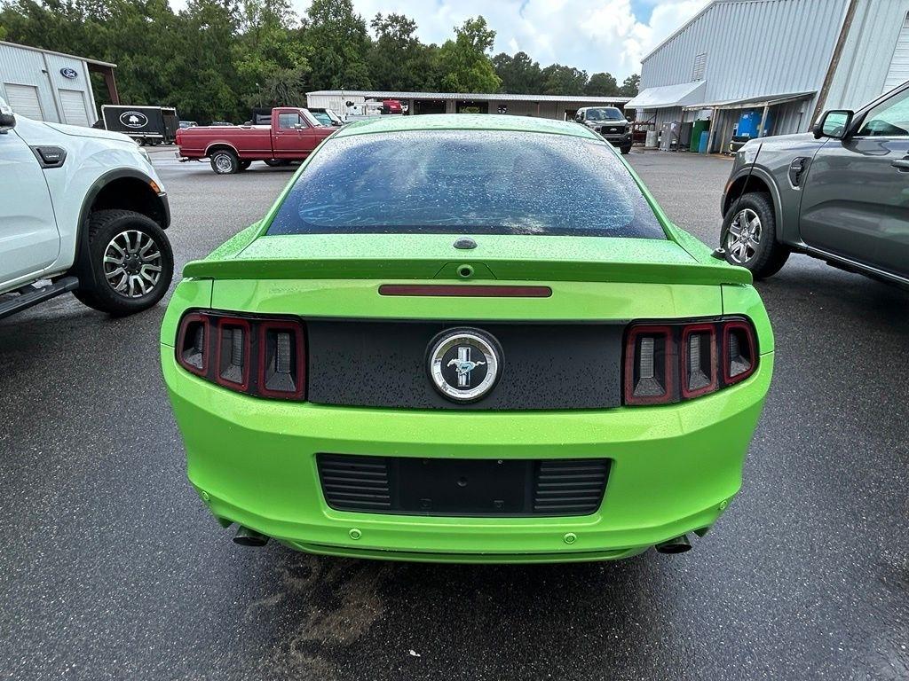 Ford Mustang V6 Coupe 2014