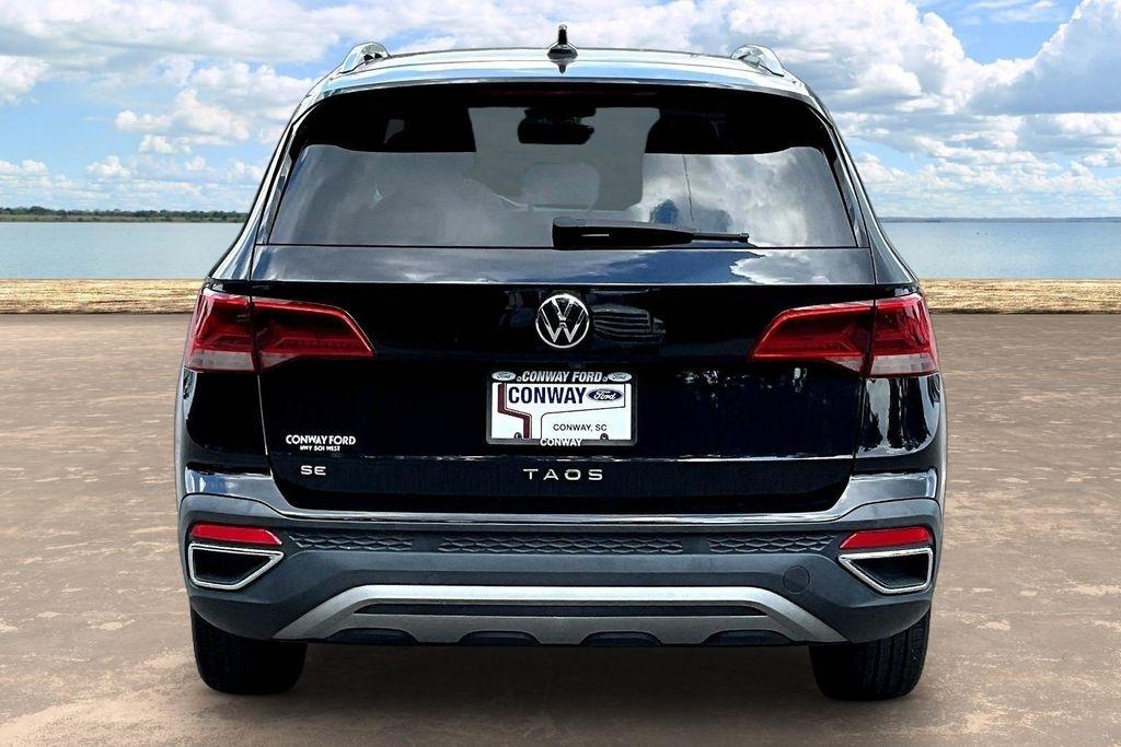 Volkswagen Taos SE 2022