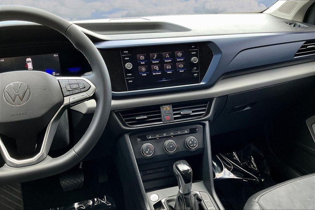 Volkswagen Taos SE 2022
