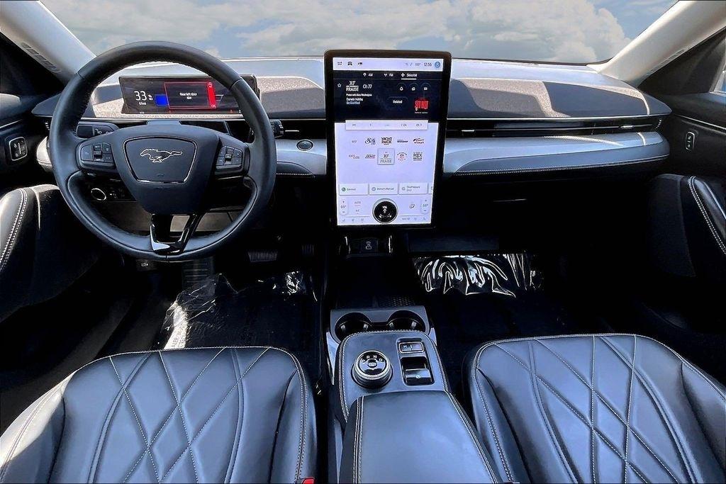Ford Mustang Mach-E Select 2023