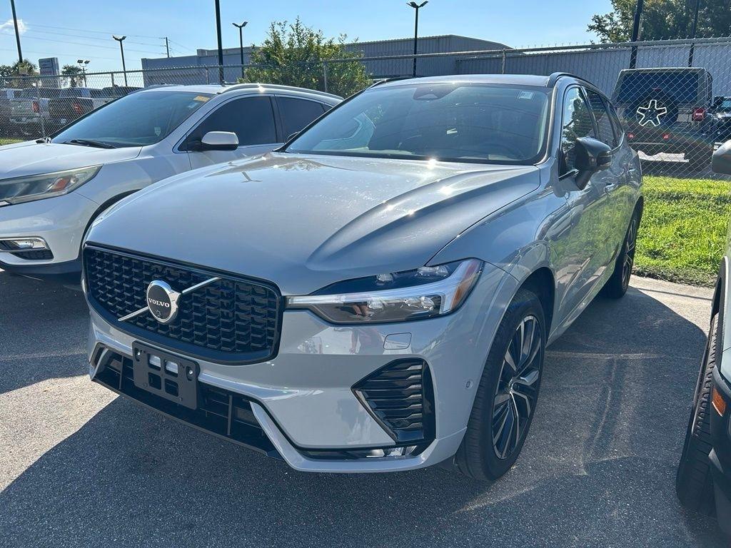 Volvo XC60 B5 Plus Dark AWD 2025
