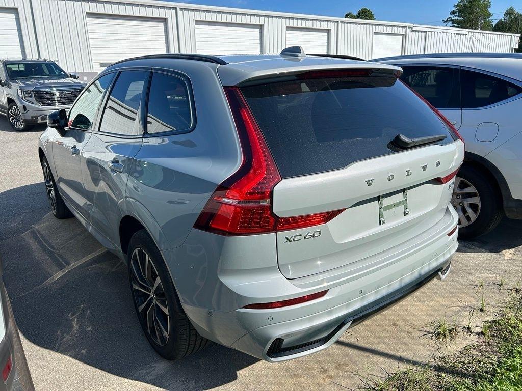 Volvo XC60 B5 Plus Dark AWD 2025