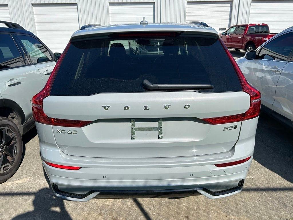 Volvo XC60 B5 Plus Dark AWD 2025