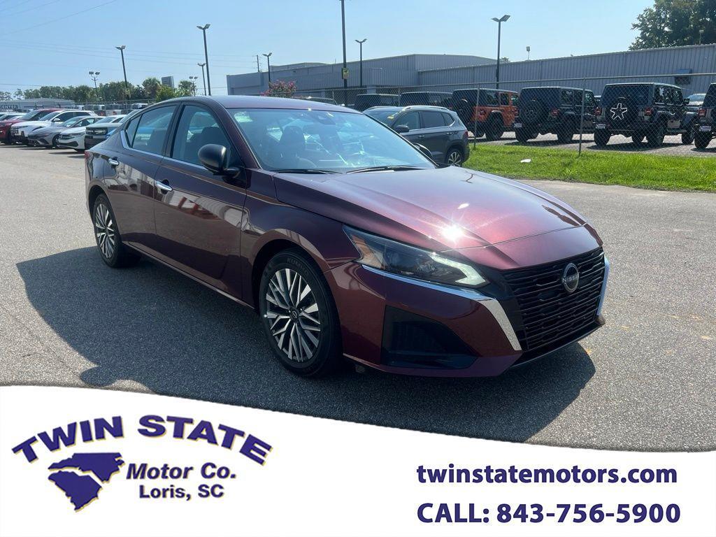 2025 Nissan Altima 2.5 SV