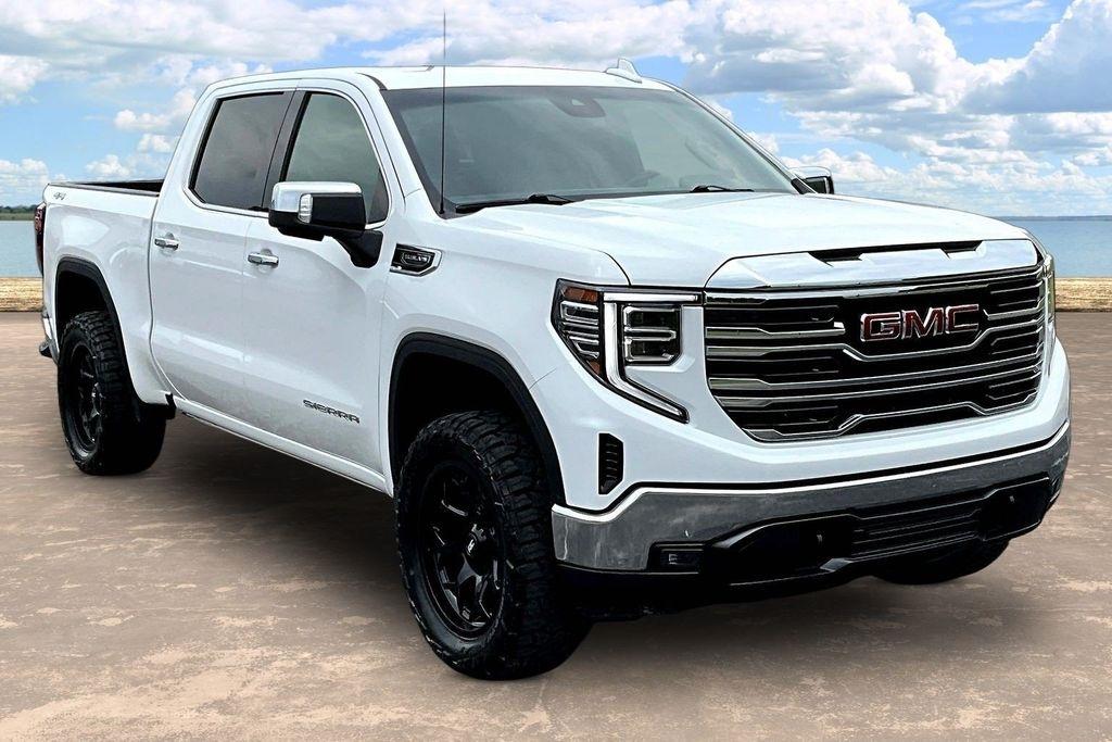 2026 GMC Sierra 1500 SLT Crew Cab 4WD
