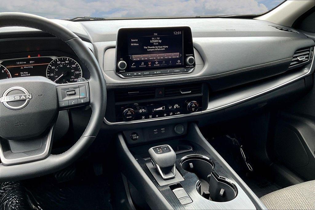 Nissan Rogue SV 2025