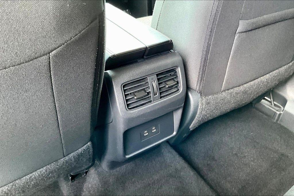Nissan Rogue SV 2025