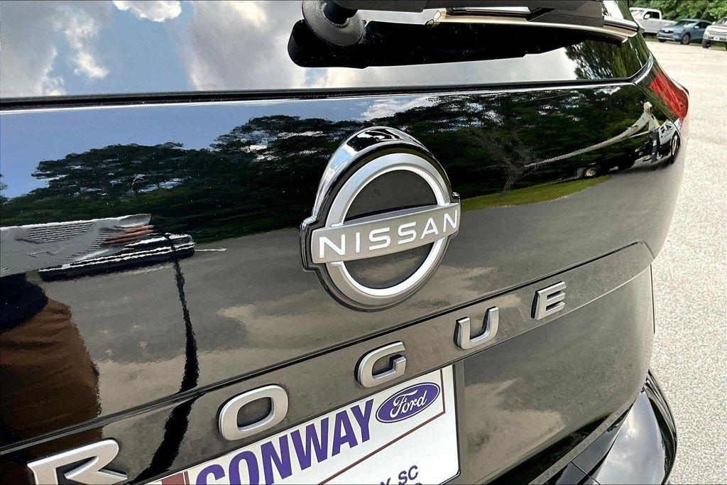 Nissan Rogue SV 2025