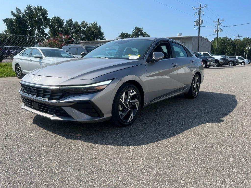 Hyundai Elantra SEL Convenience 2025
