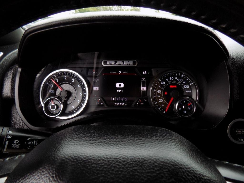 RAM 1500 Big Horn Quad Cab 4WD 2022