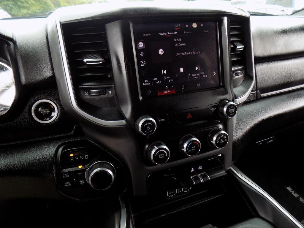 RAM 1500 Big Horn Quad Cab 4WD 2022