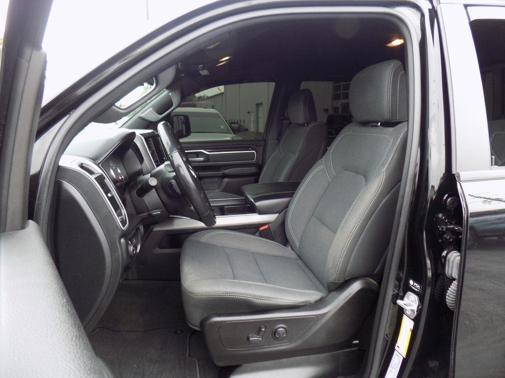 RAM 1500 Big Horn Quad Cab 4WD 2022