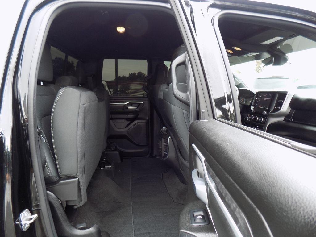 RAM 1500 Big Horn Quad Cab 4WD 2022