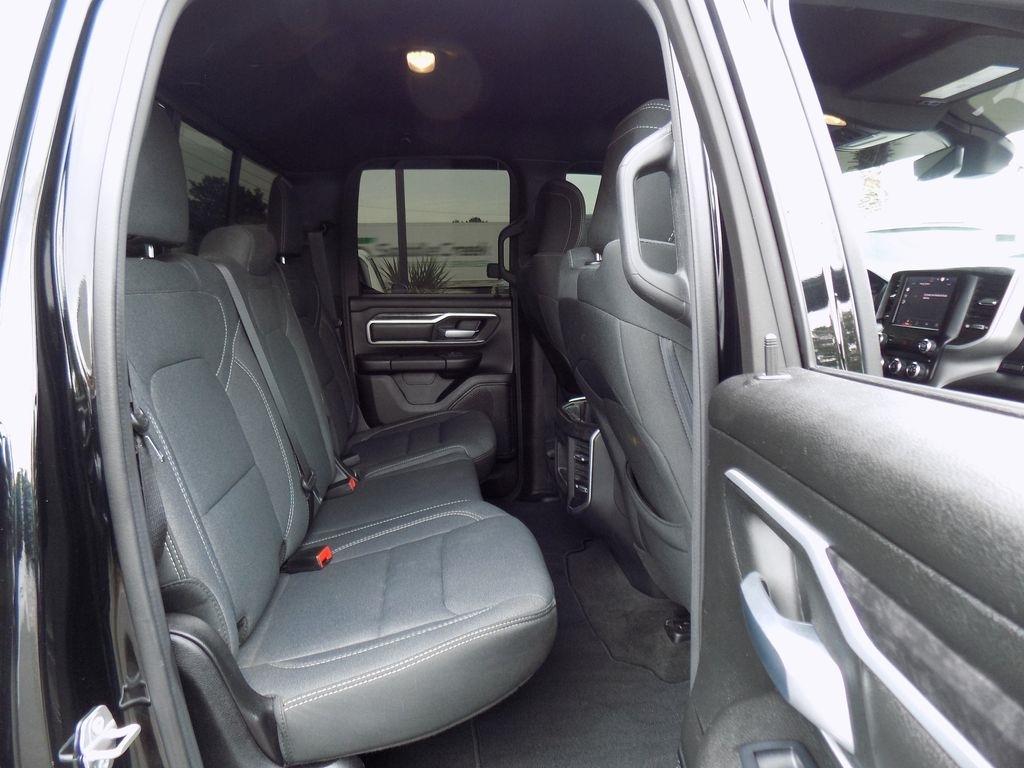 RAM 1500 Big Horn Quad Cab 4WD 2022