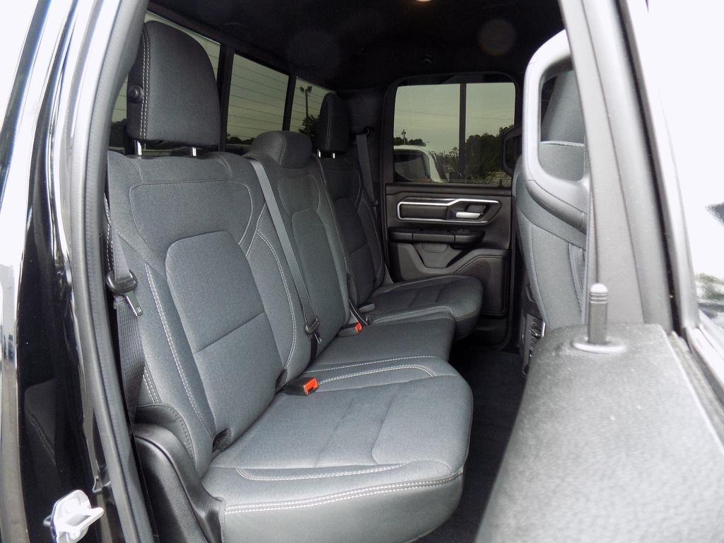 RAM 1500 Big Horn Quad Cab 4WD 2022
