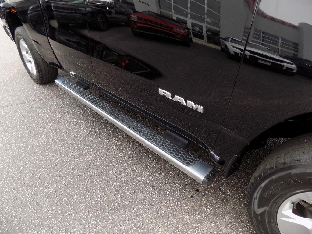 RAM 1500 Big Horn Quad Cab 4WD 2022