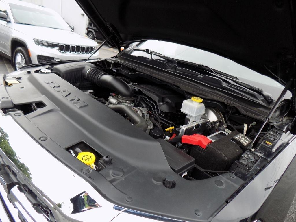 RAM 1500 Big Horn Quad Cab 4WD 2022