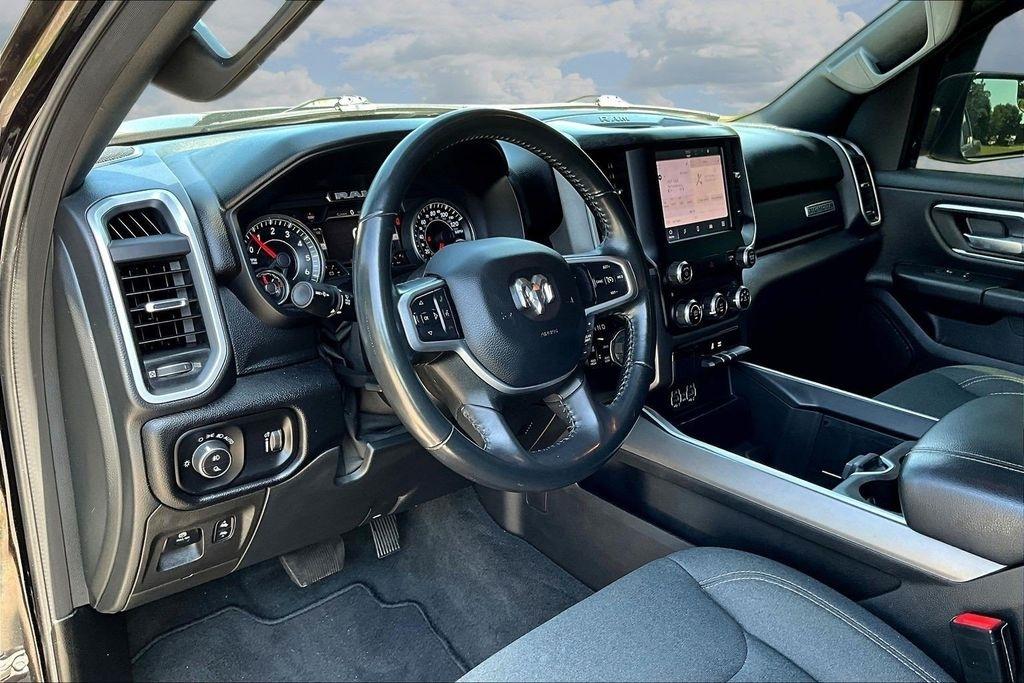 RAM 1500 Big Horn Quad Cab 4WD 2022