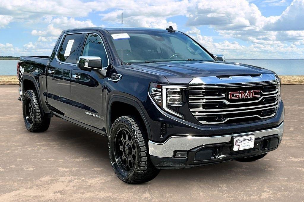 2025 GMC Sierra 1500 SLT Crew Cab 4WD