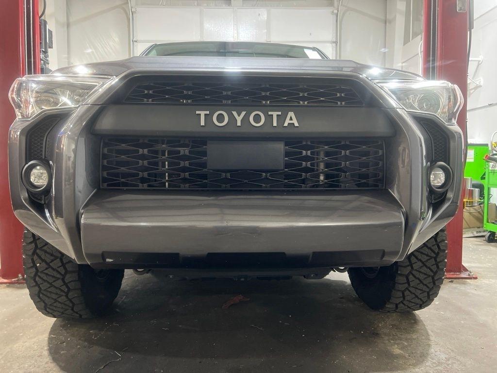 Toyota 4Runner SR5 Premium 4WD 2022