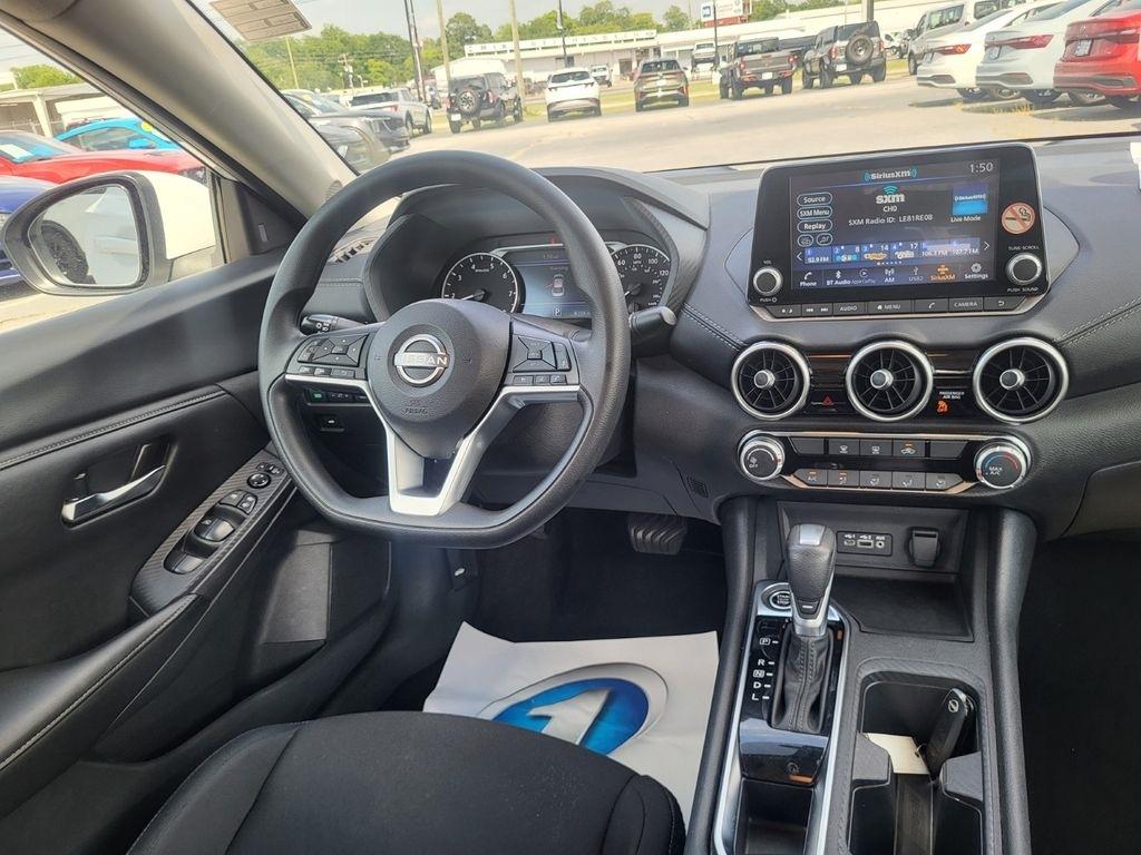 Nissan Sentra SV 2024