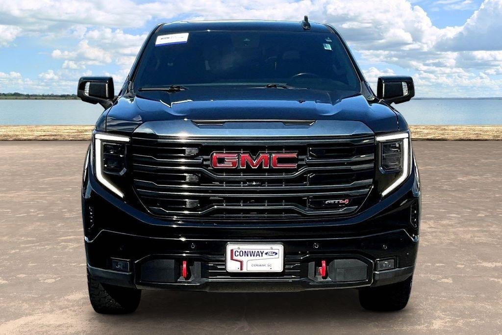 GMC Sierra 1500 AT4 Crew Cab 4WD 2023