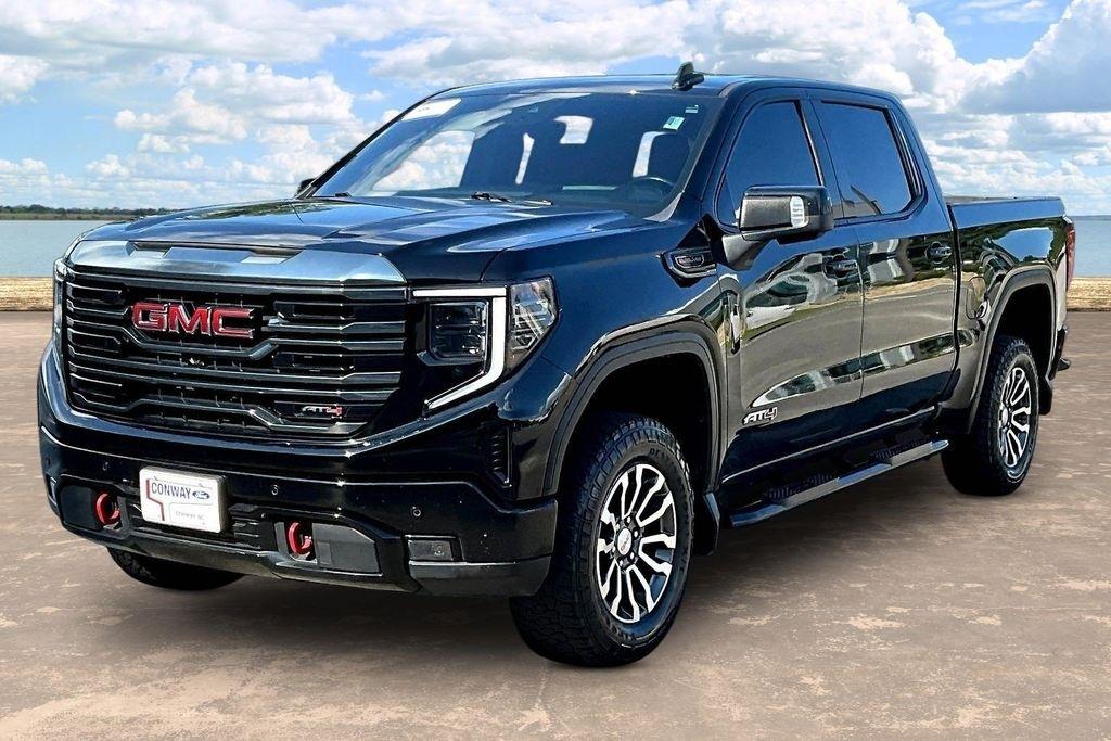 GMC Sierra 1500 AT4 Crew Cab 4WD 2023