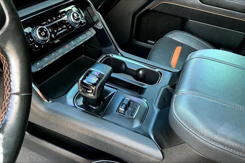 GMC Sierra 1500 AT4 Crew Cab 4WD 2023