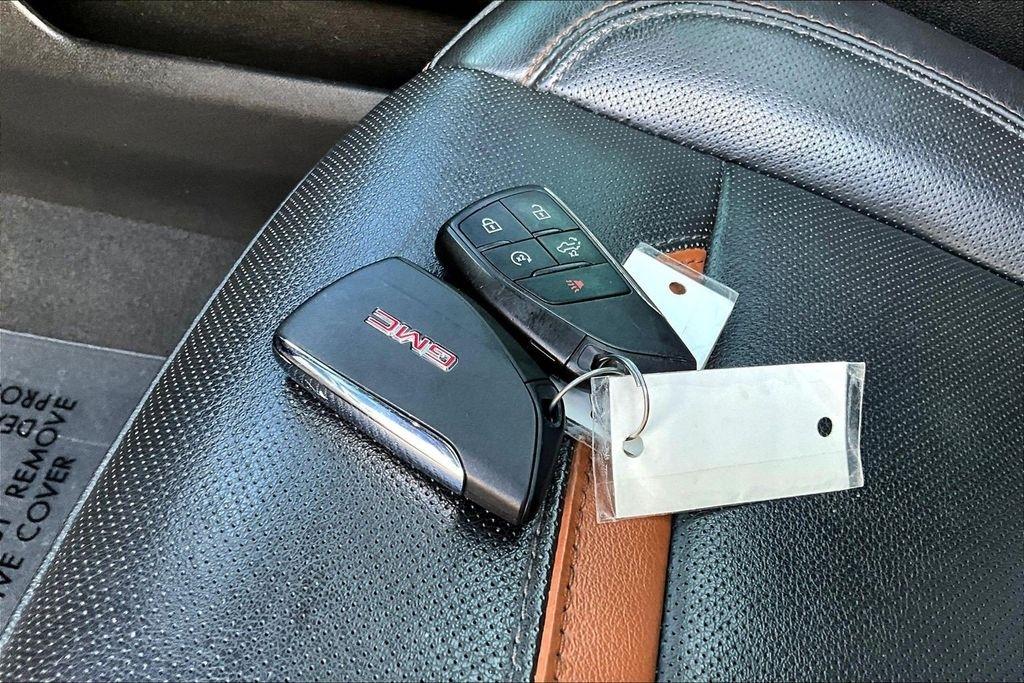 GMC Sierra 1500 AT4 Crew Cab 4WD 2023