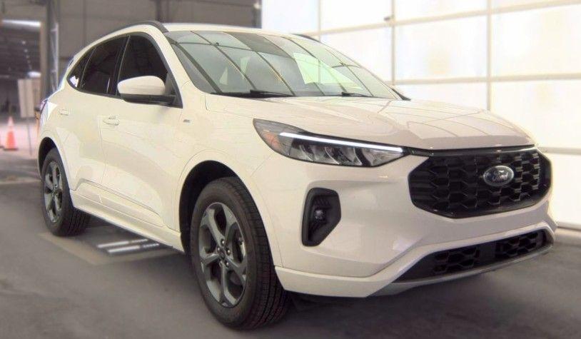 2024 Ford Escape ST-Line Select  Hybrid AWD
